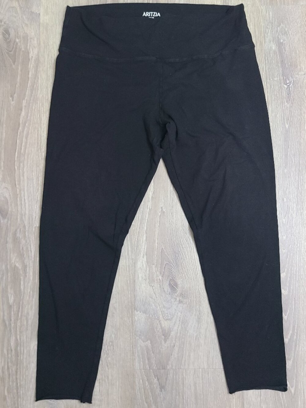 Aritzia Hi-Rise Raw Hem Leggings Black - Size XXL